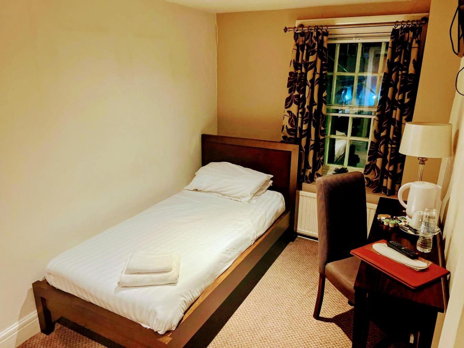 Gillygate Bar And Rooms Йорк Экстерьер фото
